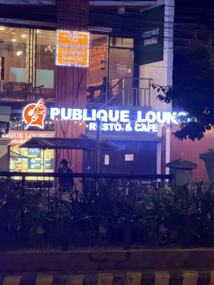 Publique Lounge Resto & Café
